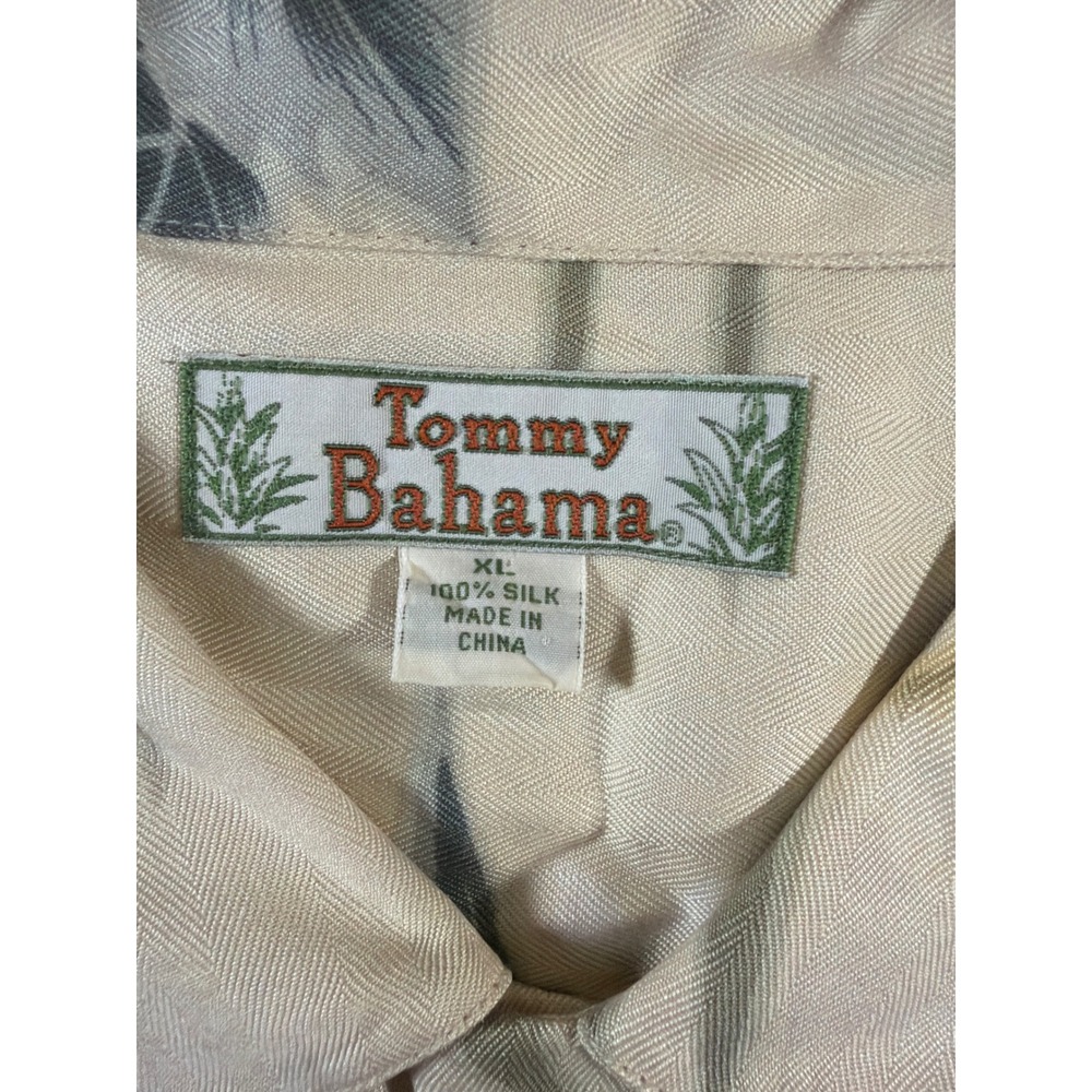 Tommy Bahama Button Down Shirt Mens XL Beige Silk Floral Tropical Camp Relaxed - Picture 2 of 10